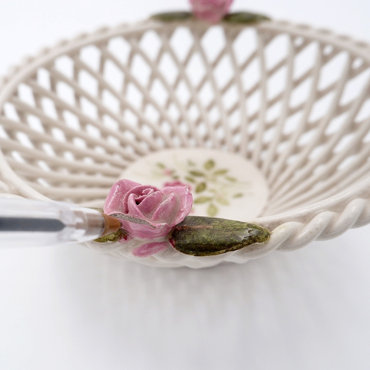 Capodimonte Porcelain Basket Woven Pink Flowers Italy