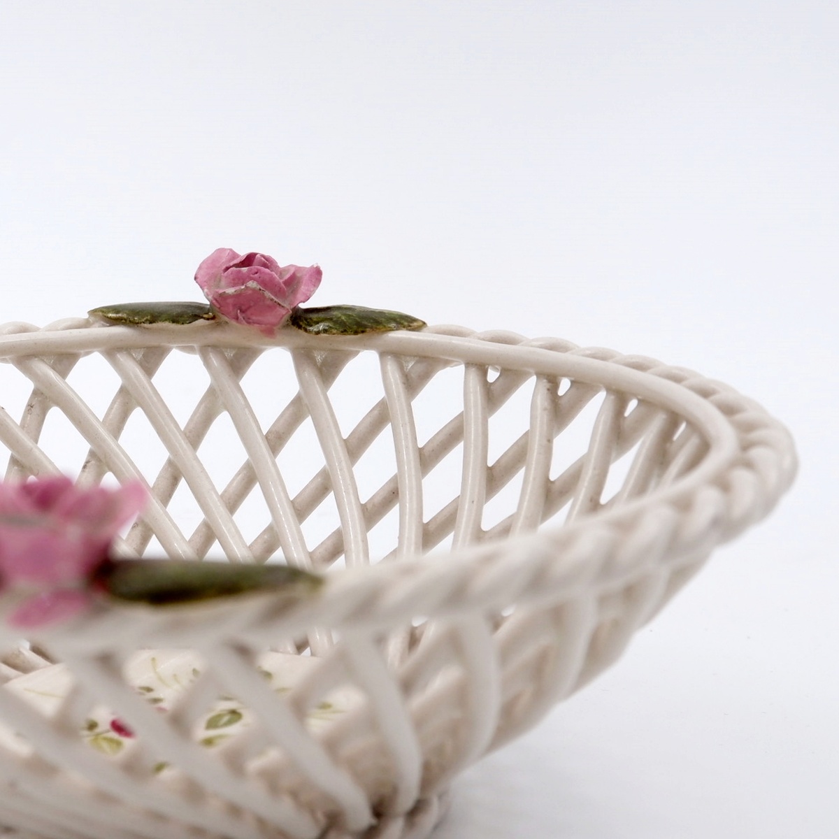Capodimonte Porcelain Basket Woven Pink Flowers Italy
