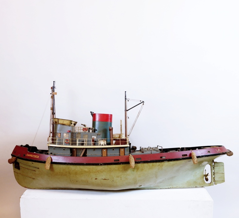 Model tug boat 