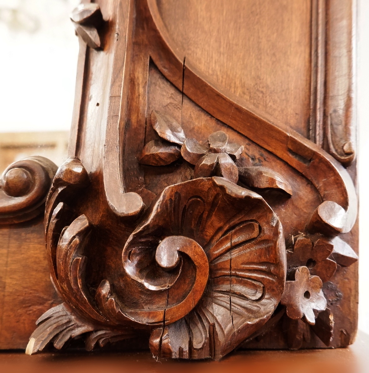 Large 19th-century Louis XV style trumeau in solid carved wood